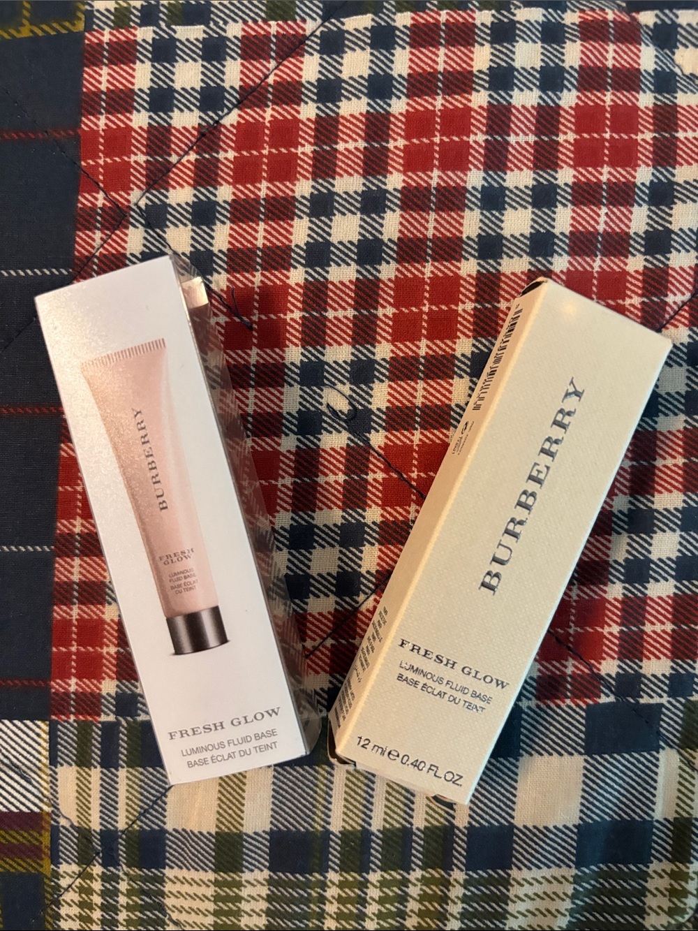Burberry Fresh Glow Luminous Fluid Base - Soft Pink